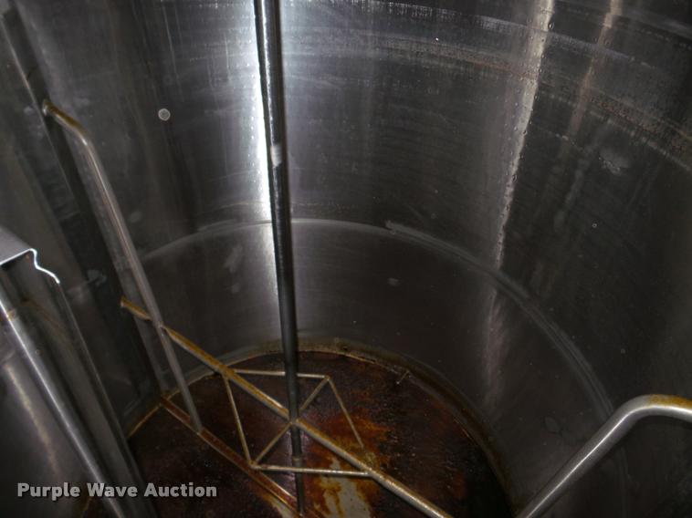 image for item DA4783 Mueller vertical steel tank