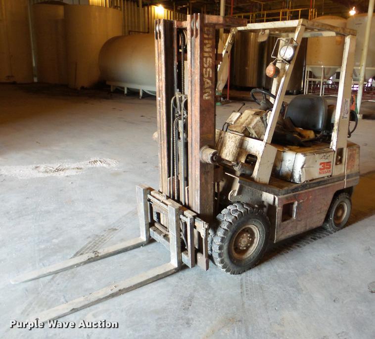 image for item DA4808 Nissan 35 forklift
