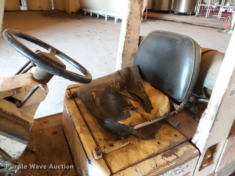 image for item DA4808 Nissan 35 forklift