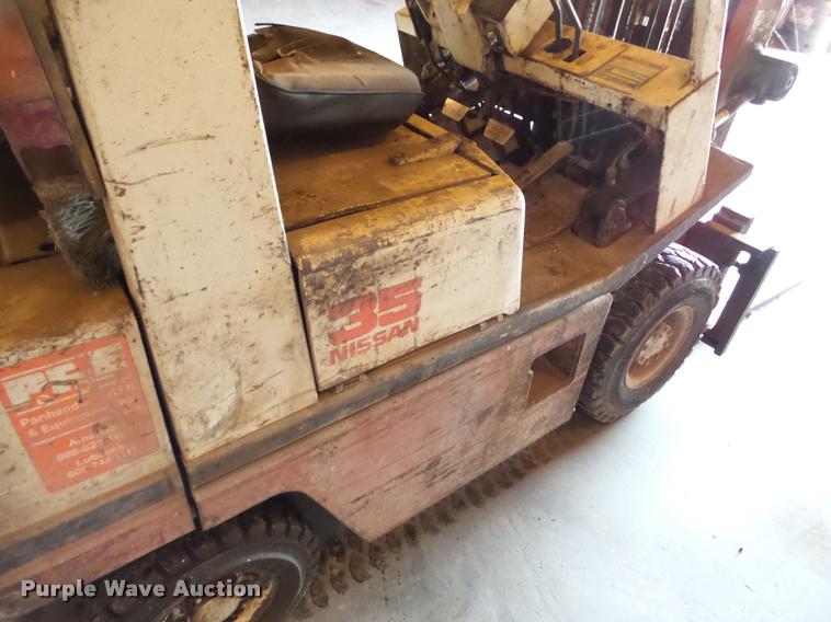 image for item DA4808 Nissan 35 forklift