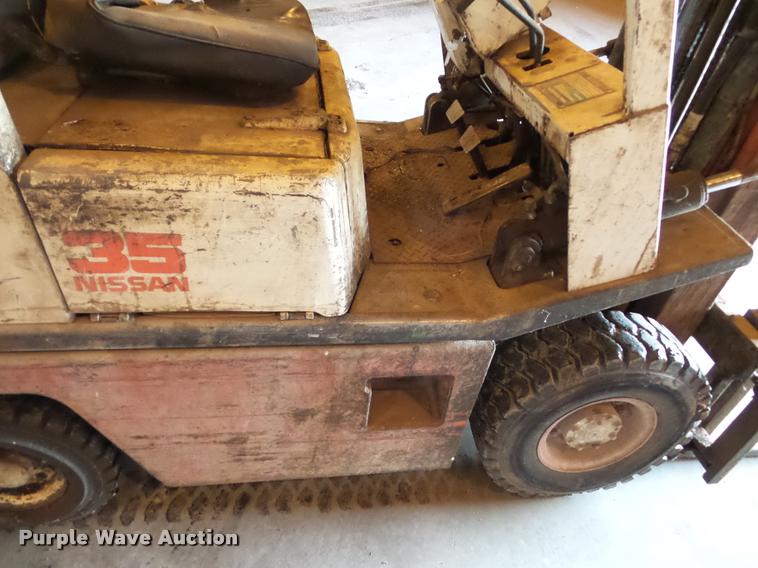 image for item DA4808 Nissan 35 forklift