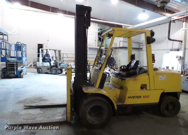 image for item DA4821 Hyster 100 forklift