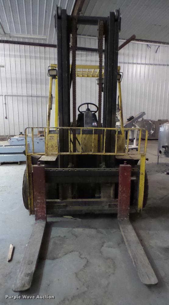 image for item DA4821 Hyster 100 forklift