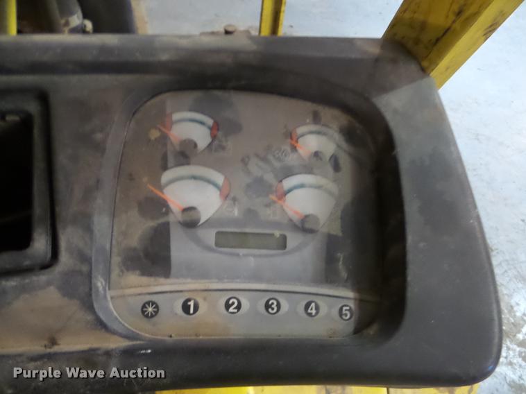 image for item DA4821 Hyster 100 forklift