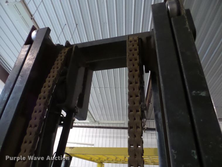 image for item DA4821 Hyster 100 forklift