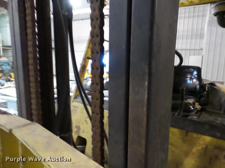 image for item DA4821 Hyster 100 forklift