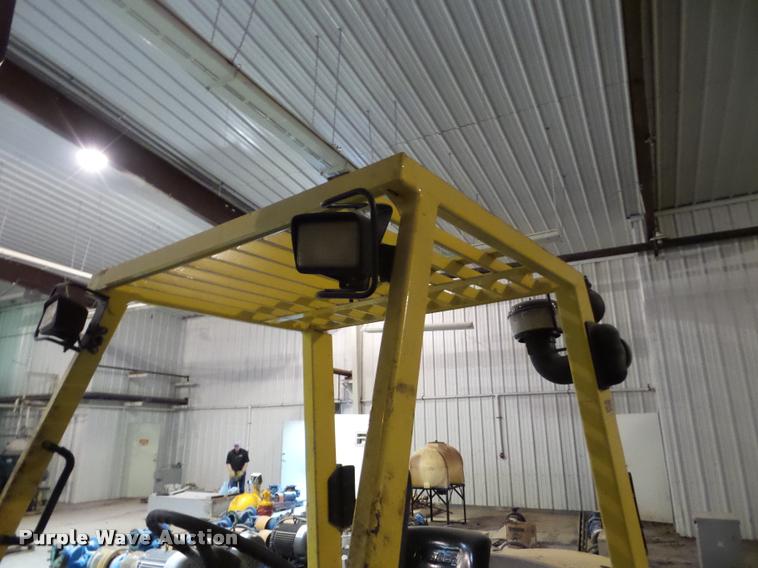 image for item DA4821 Hyster 100 forklift