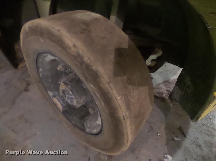 image for item DA4821 Hyster 100 forklift