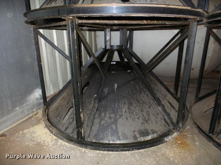 image for item DA4857 (2) poly vertical cone tanks