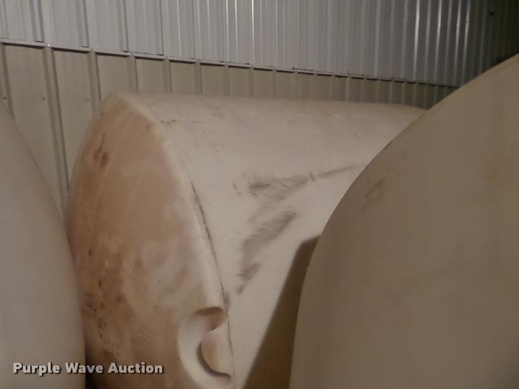 image for item DA4858 (2) poly vertical cone tanks