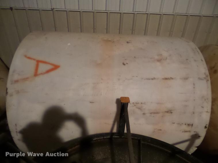 image for item DA4860 (2) poly vertical cone tanks