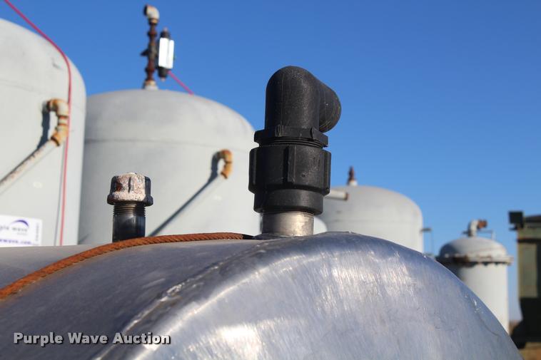 image for item DA4889 Shop built stainless steel tank