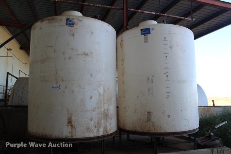 image for item DA4903 (3) tanks