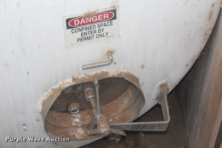 image for item DA4904 Horizontal steel tank