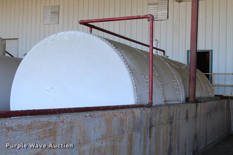 image for item DA4905 Horizontal steel tank