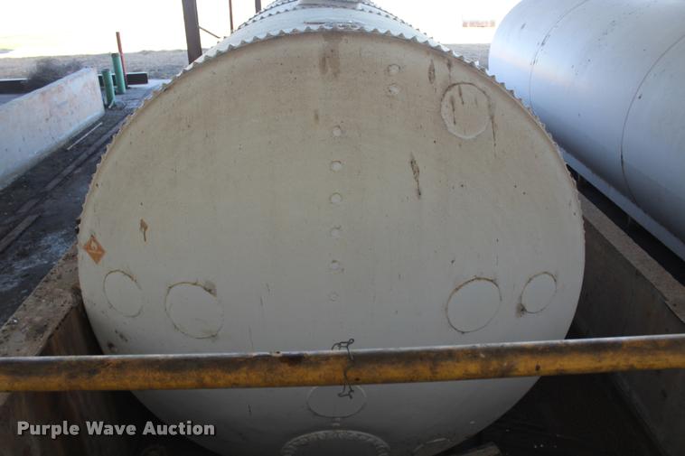 image for item DA4905 Horizontal steel tank