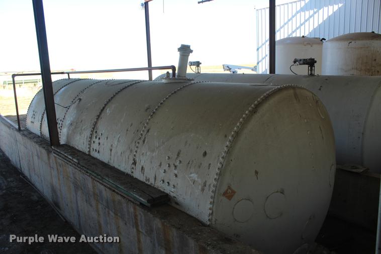 image for item DA4905 Horizontal steel tank