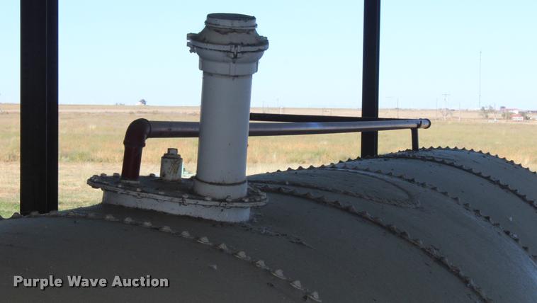 image for item DA4905 Horizontal steel tank