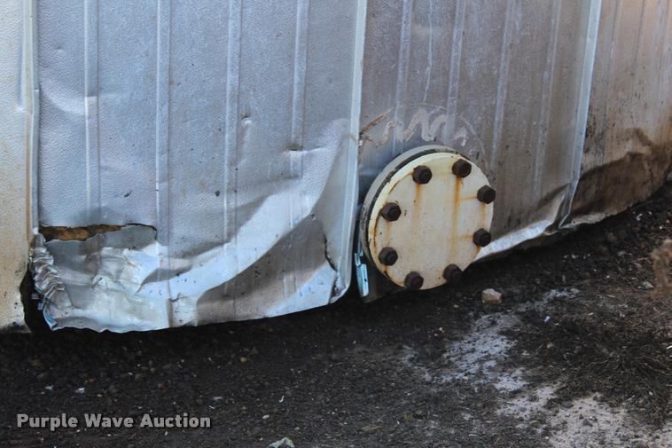 image for item DA4907 2006 Crall-Products insulated tank