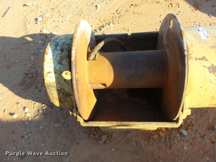 Gearmatic 11SEC hydraulic winch in Edmond, OK Item BU9809 sold