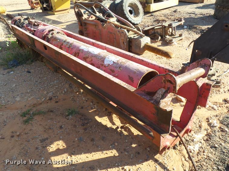 image for item BU9813 Delmag D12-42 diesel pile hammer