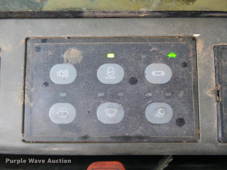 image for item DA4259 2005 Caterpillar 330C L excavator