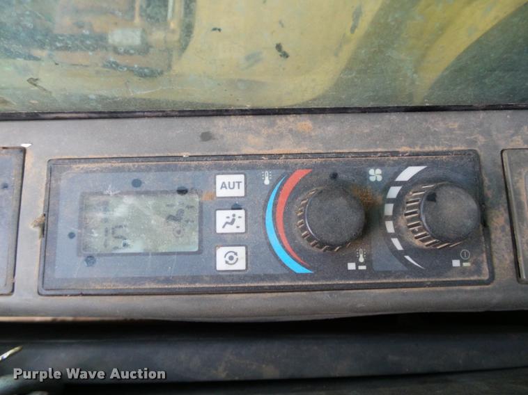 image for item DA4259 2005 Caterpillar 330C L excavator