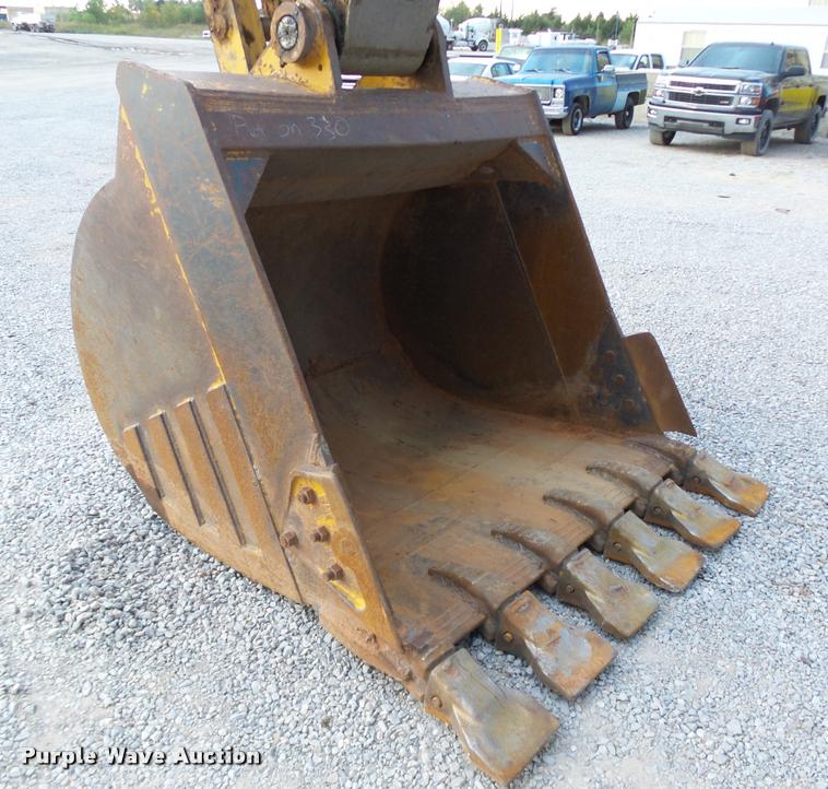 image for item DA4259 2005 Caterpillar 330C L excavator