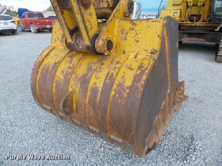 image for item DA4259 2005 Caterpillar 330C L excavator