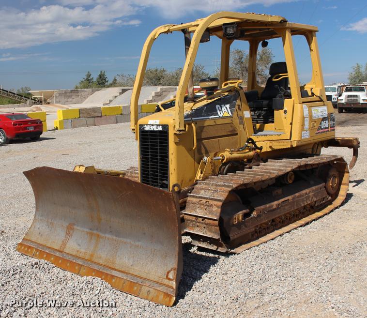 image for item DB0000 2003 Caterpillar D5G XL dozer