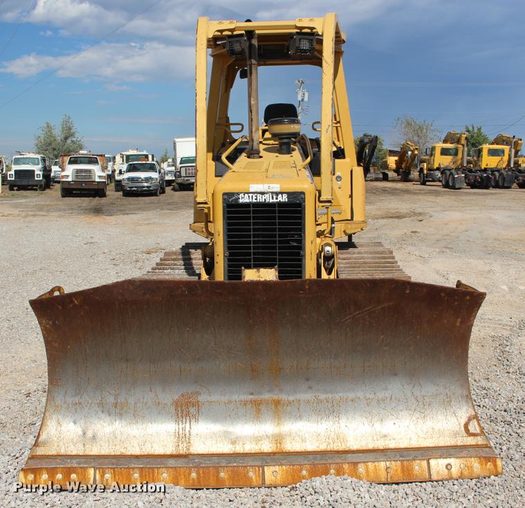 image for item DB0000 2003 Caterpillar D5G XL dozer