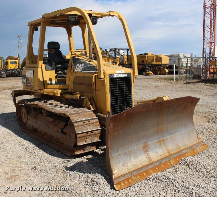 image for item DB0000 2003 Caterpillar D5G XL dozer