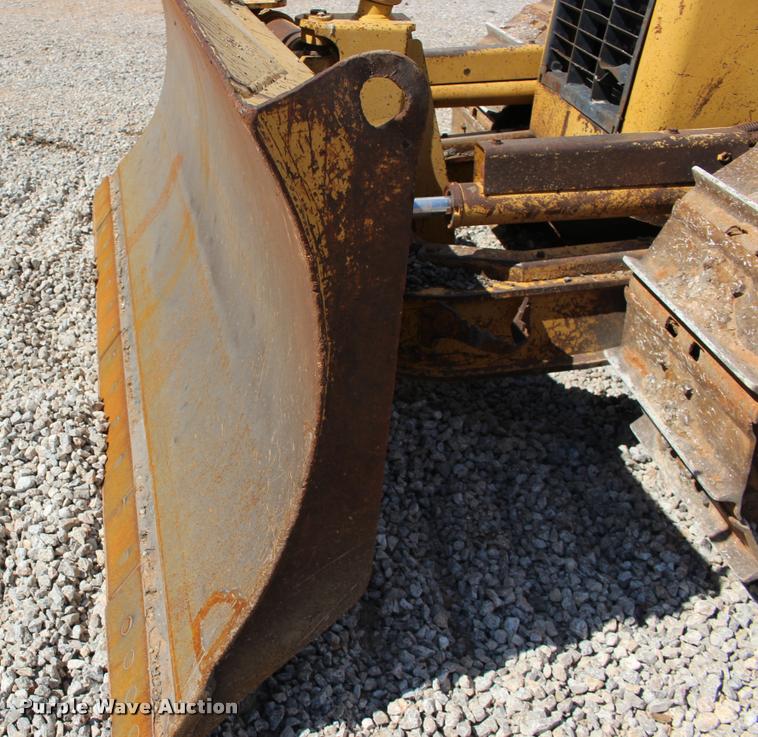 image for item DB0000 2003 Caterpillar D5G XL dozer