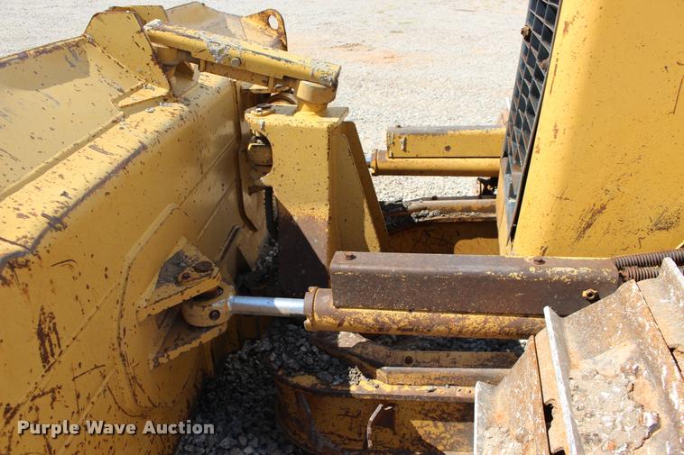 image for item DB0000 2003 Caterpillar D5G XL dozer