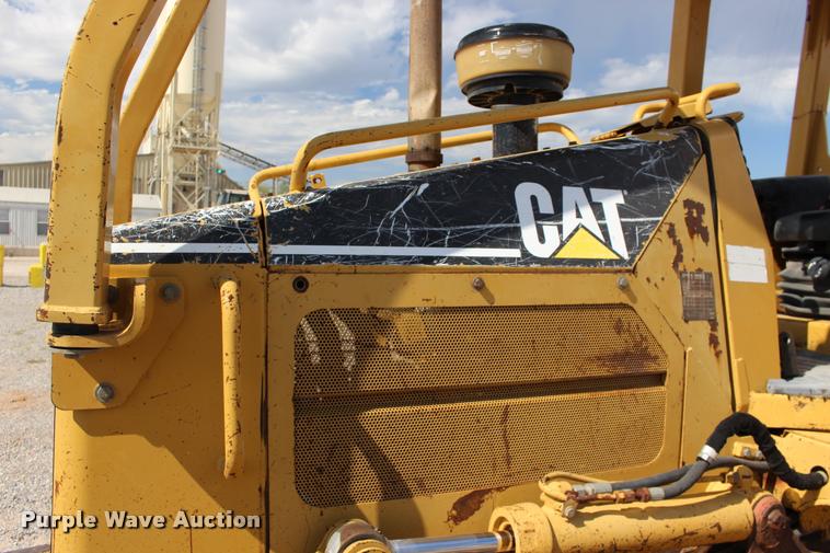 image for item DB0000 2003 Caterpillar D5G XL dozer