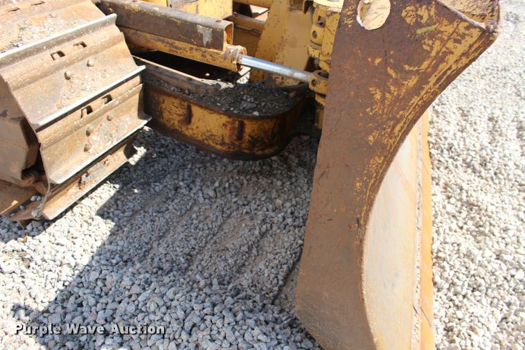 image for item DB0000 2003 Caterpillar D5G XL dozer