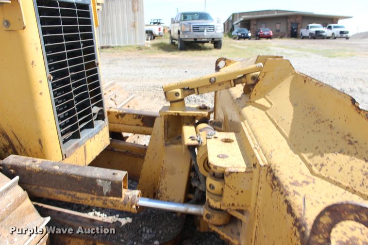 image for item DB0000 2003 Caterpillar D5G XL dozer