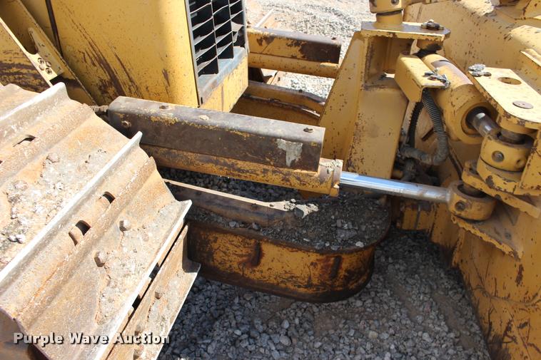 image for item DB0000 2003 Caterpillar D5G XL dozer