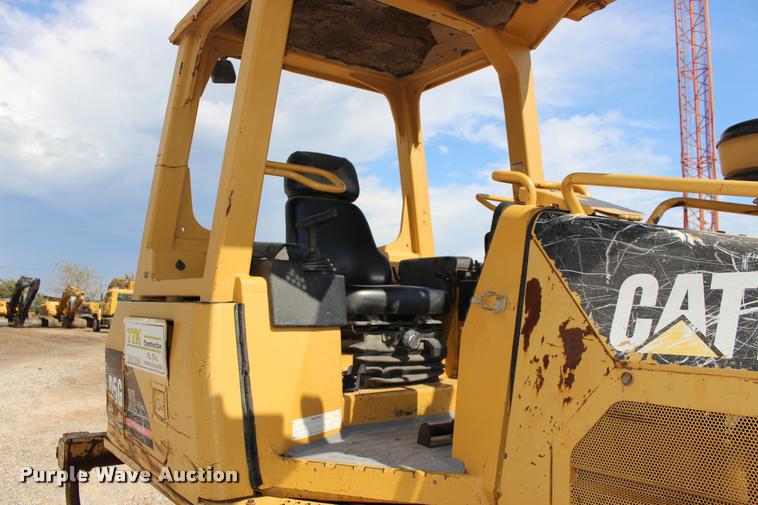 image for item DB0000 2003 Caterpillar D5G XL dozer