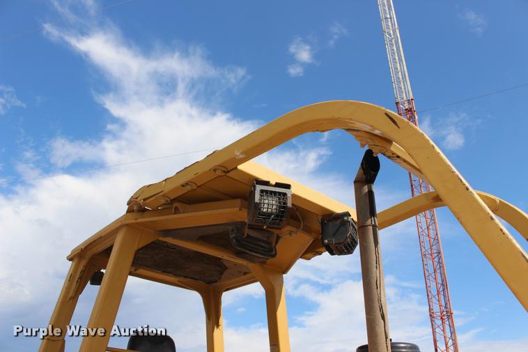 image for item DB0000 2003 Caterpillar D5G XL dozer