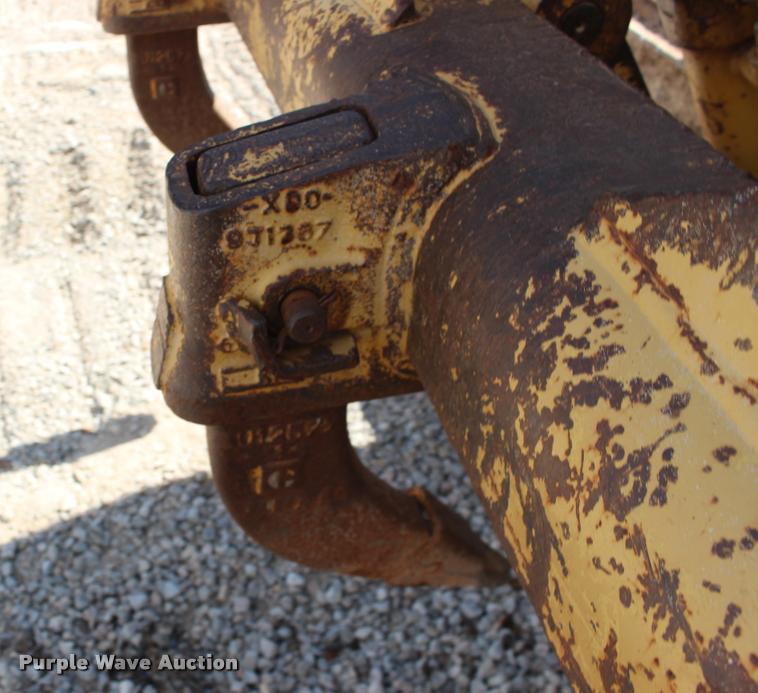 image for item DB0000 2003 Caterpillar D5G XL dozer