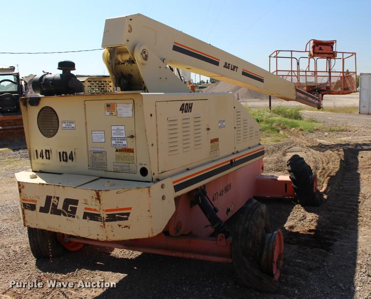 image for item DB0001 1999 JLG 40H boom lift