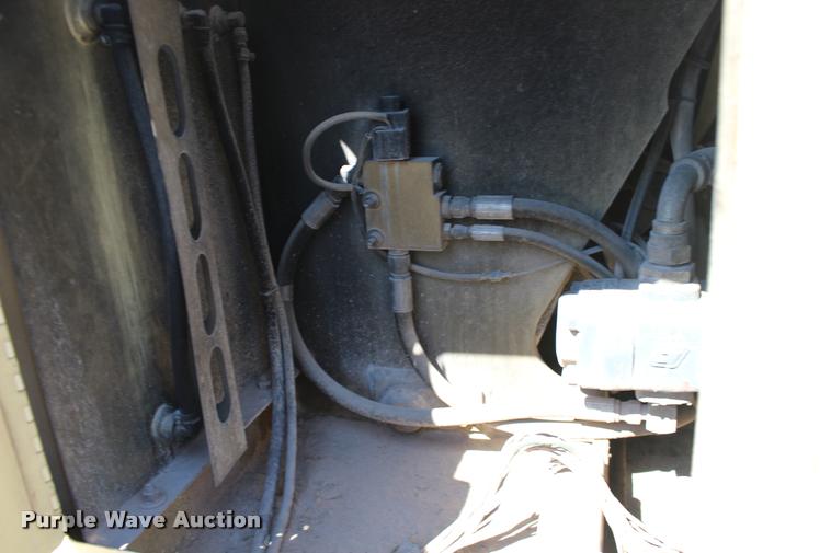 image for item DB0001 1999 JLG 40H boom lift