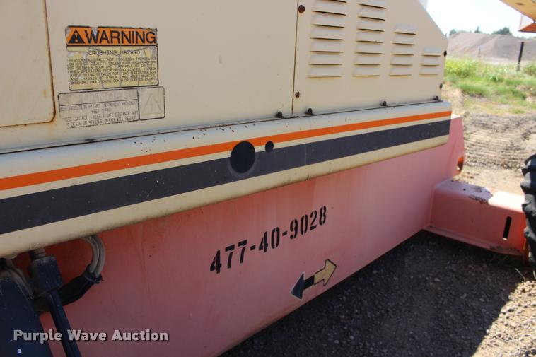 image for item DB0001 1999 JLG 40H boom lift