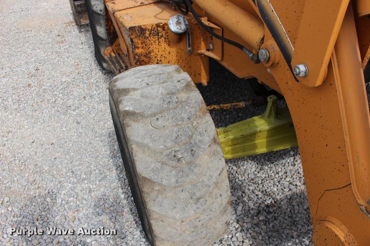 image for item DB0002 2005 Case 570M XT landscape tractor