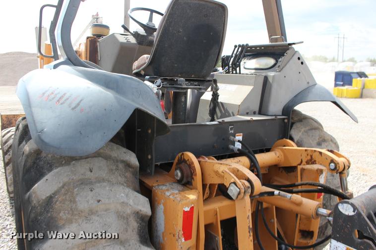 image for item DB0002 2005 Case 570M XT landscape tractor