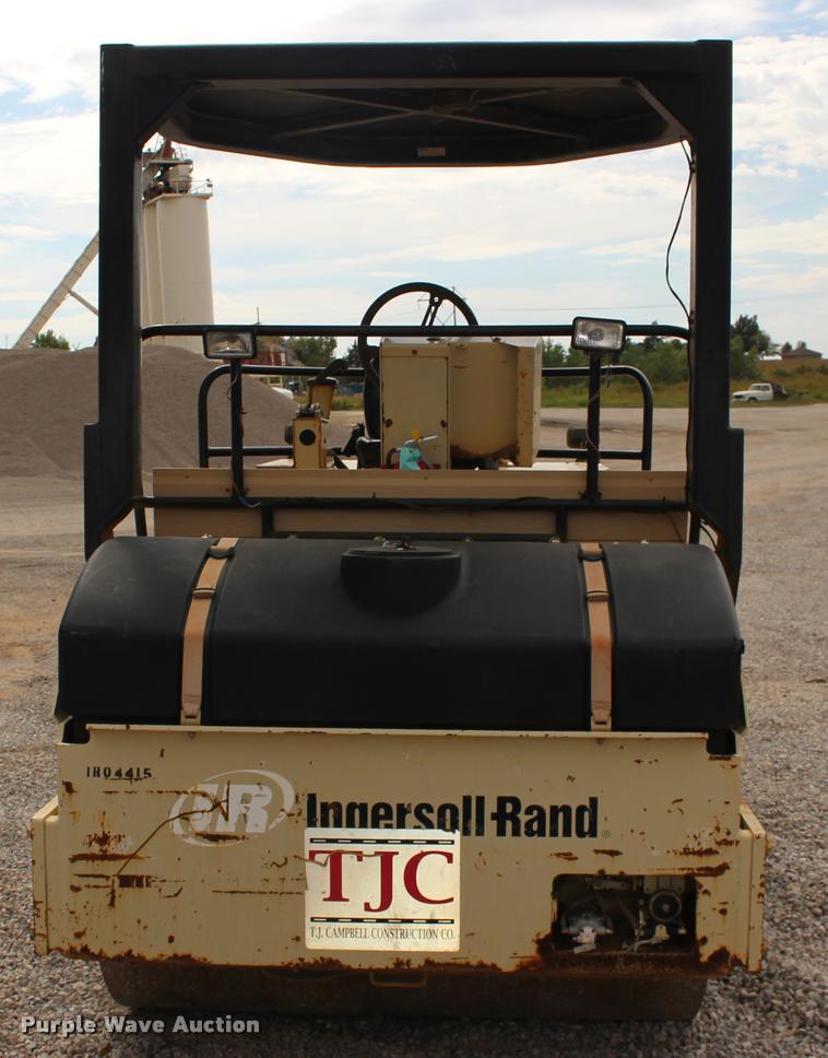 image for item DB0005 2005 Ingersoll Rand DD90 double drum vibratory roller