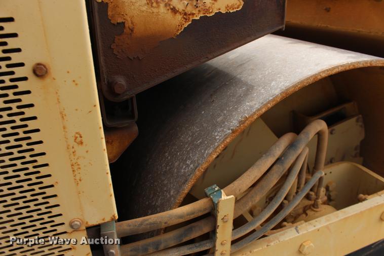 image for item DB0005 2005 Ingersoll Rand DD90 double drum vibratory roller