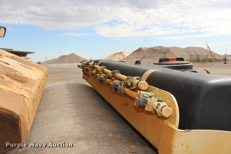 image for item DB0005 2005 Ingersoll Rand DD90 double drum vibratory roller