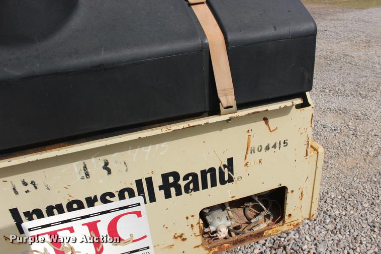 image for item DB0005 2005 Ingersoll Rand DD90 double drum vibratory roller